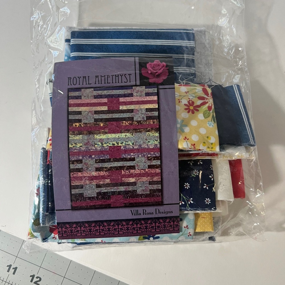 Villa Royal Designs Royal Amethyst Strip Quilt Kit Beach Squares&Pattern NIP